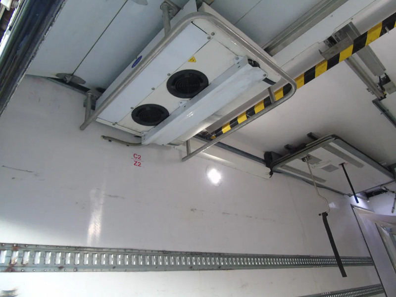 Mercedes-Benz Antos 1932 + EURO 6 + CARRIER + LIFT - Kølevogn lastbil: billede 5 Mercedes-Benz Antos 1932 + EURO 6 + CARRIER + LIFT - Kølevogn lastbil: billede 5