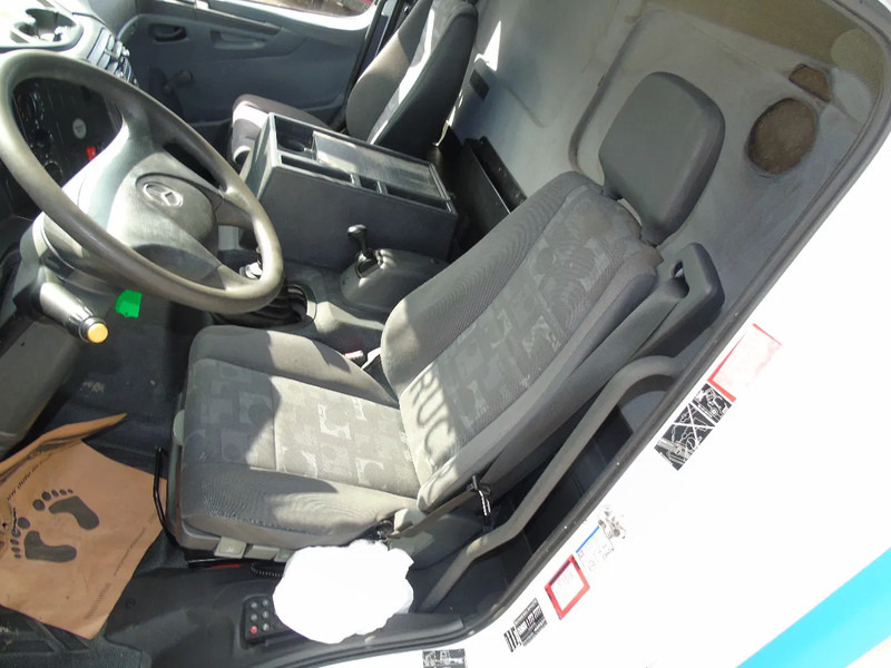 Lastbil varevogn Mercedes-Benz Atego 1218 + euro 5 + lift: billede 8