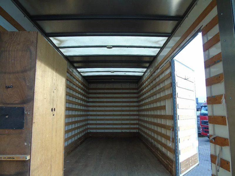 Renault D 220 + special lift + 165km! - Lastbil varevogn: billede 4 Renault D 220 + special lift + 165km! - Lastbil varevogn: billede 4