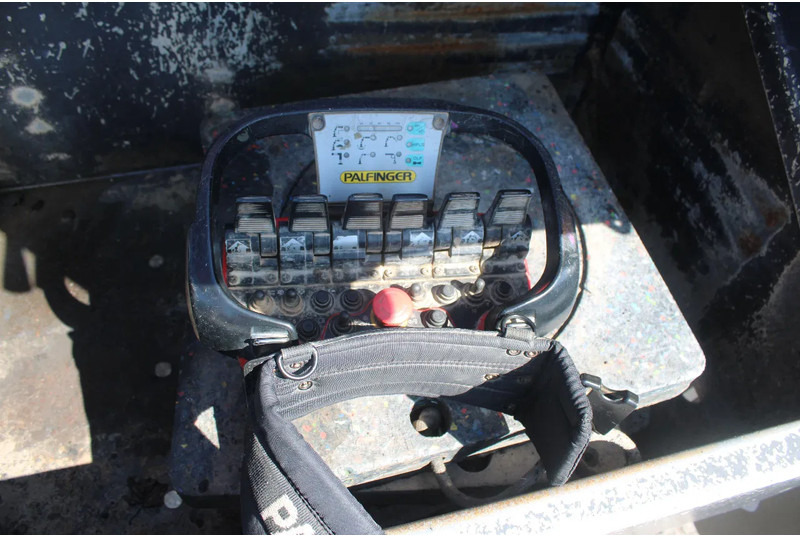Lastbil med kran Volvo FM 370 + PALFINGER 23002 /6EXT + REMOTE + 6X2 STEERING: billede 8