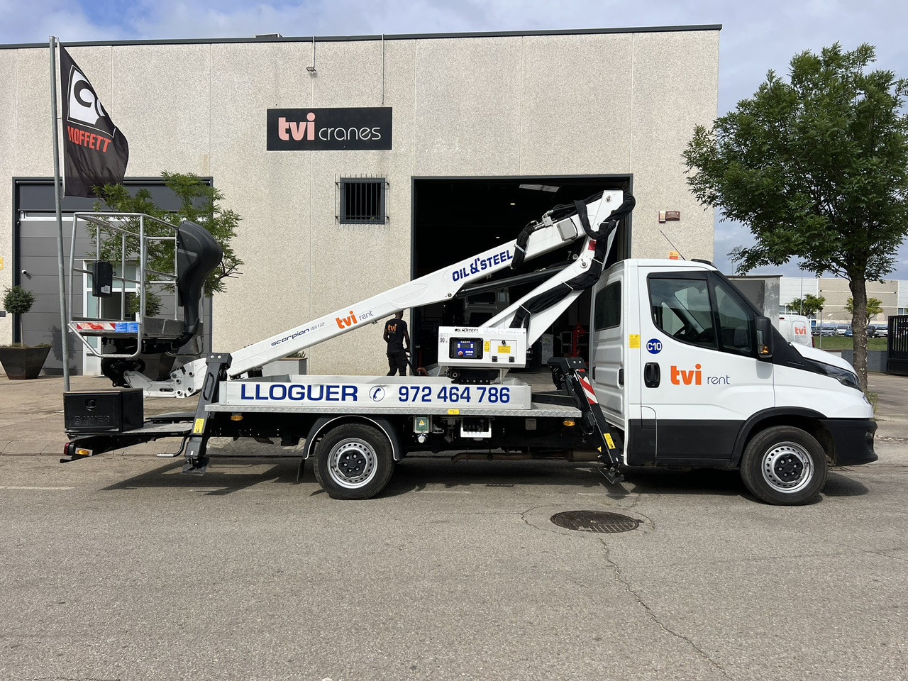 Iveco Daily + Oil&Steel Scorpion 1812 Smart Iveco Daily + Oil&Steel Scorpion 1812 Smart - Lastbil med mandskabslift: billede 2 Iveco Daily + Oil&Steel Scorpion 1812 Smart Iveco Daily + Oil&Steel Scorpion 1812 Smart - Lastbil med mandskabslift: billede 2