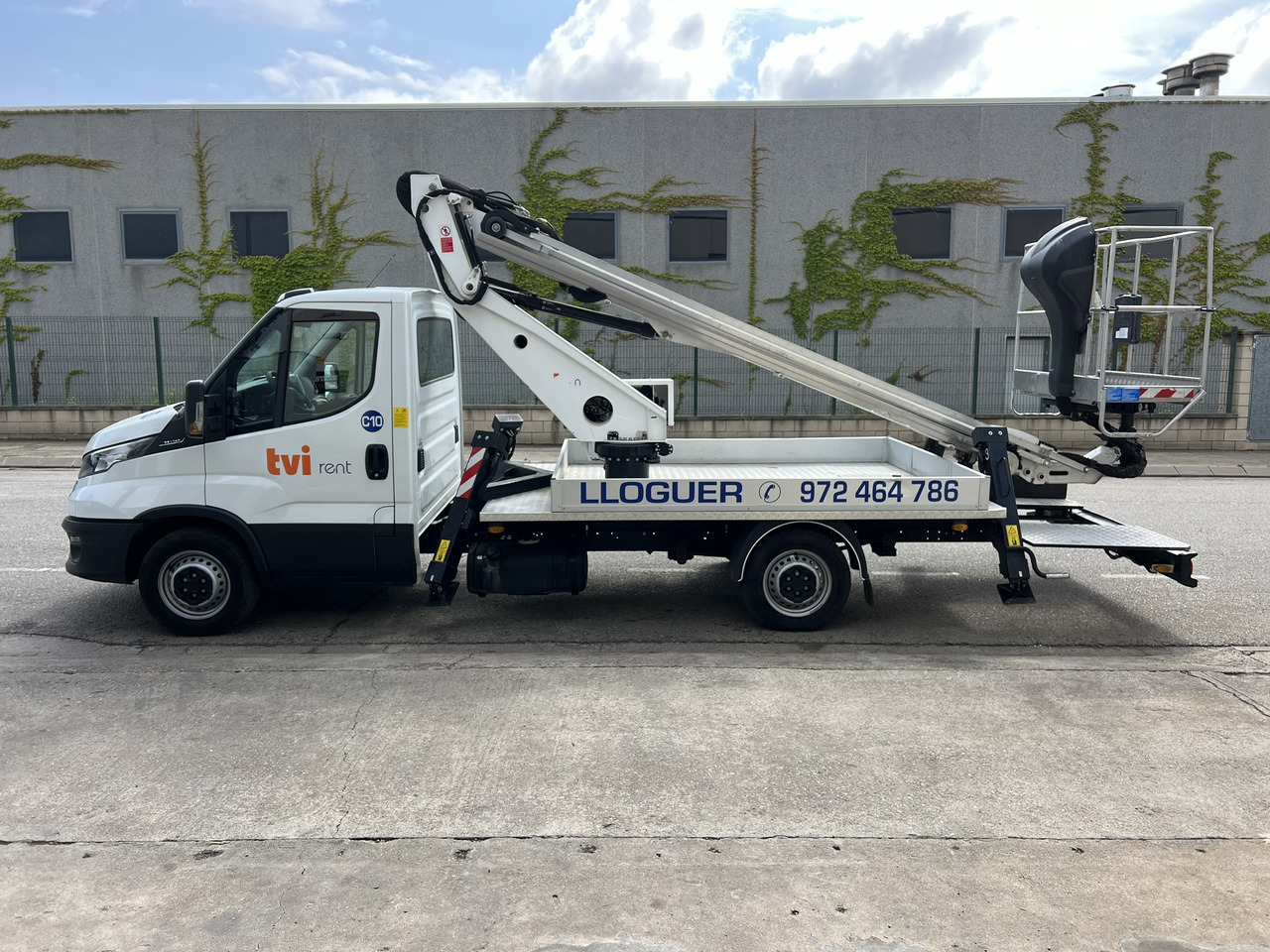 Iveco Daily + Oil&Steel Scorpion 1812 Smart Iveco Daily + Oil&Steel Scorpion 1812 Smart - Lastbil med mandskabslift: billede 5 Iveco Daily + Oil&Steel Scorpion 1812 Smart Iveco Daily + Oil&Steel Scorpion 1812 Smart - Lastbil med mandskabslift: billede 5