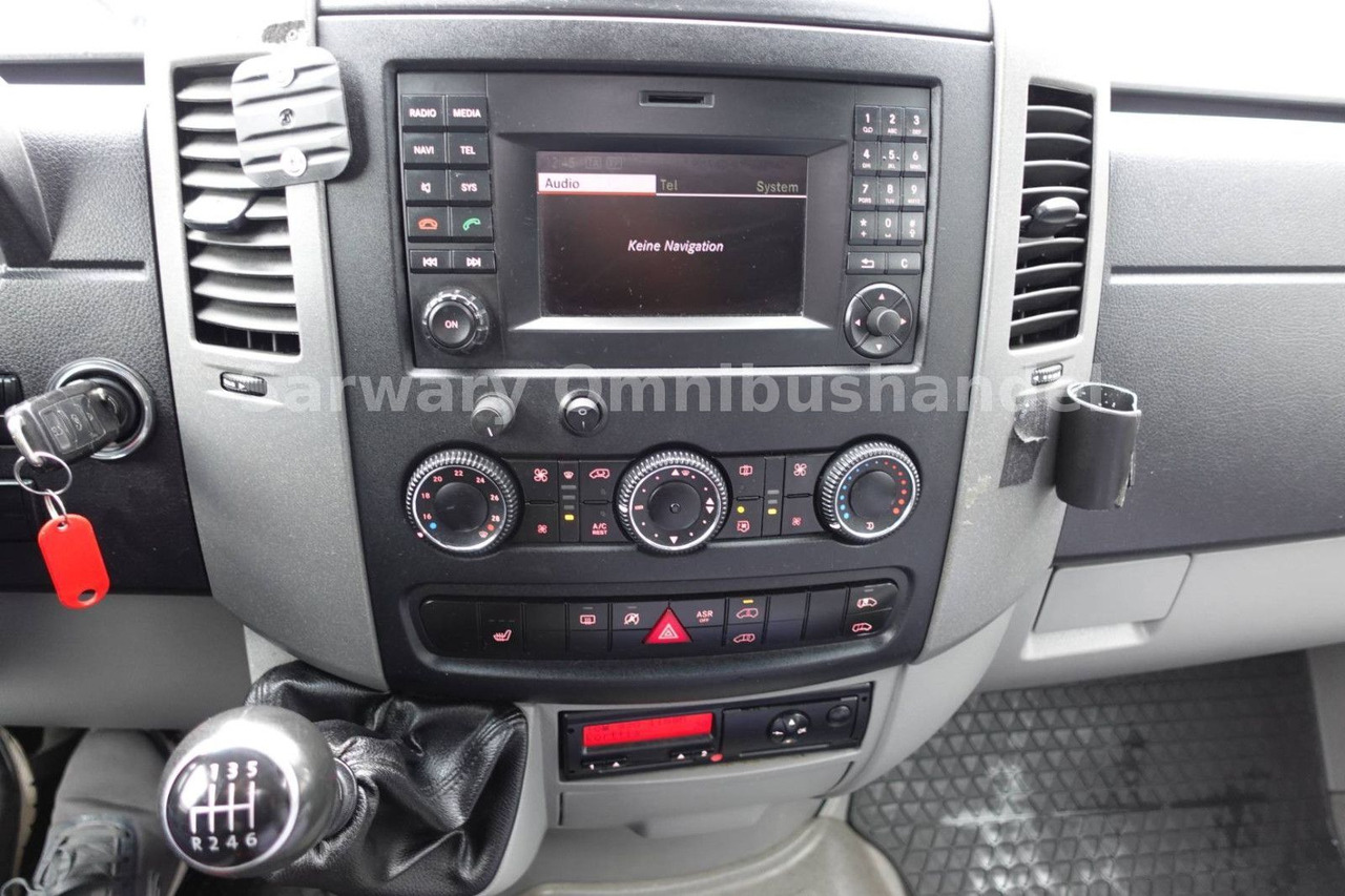 Minibus, Persontransport Volkswagen Crafter TDI*13 Sitze*Klima*EURO6*Rollstuhl*Lift*: billede 34