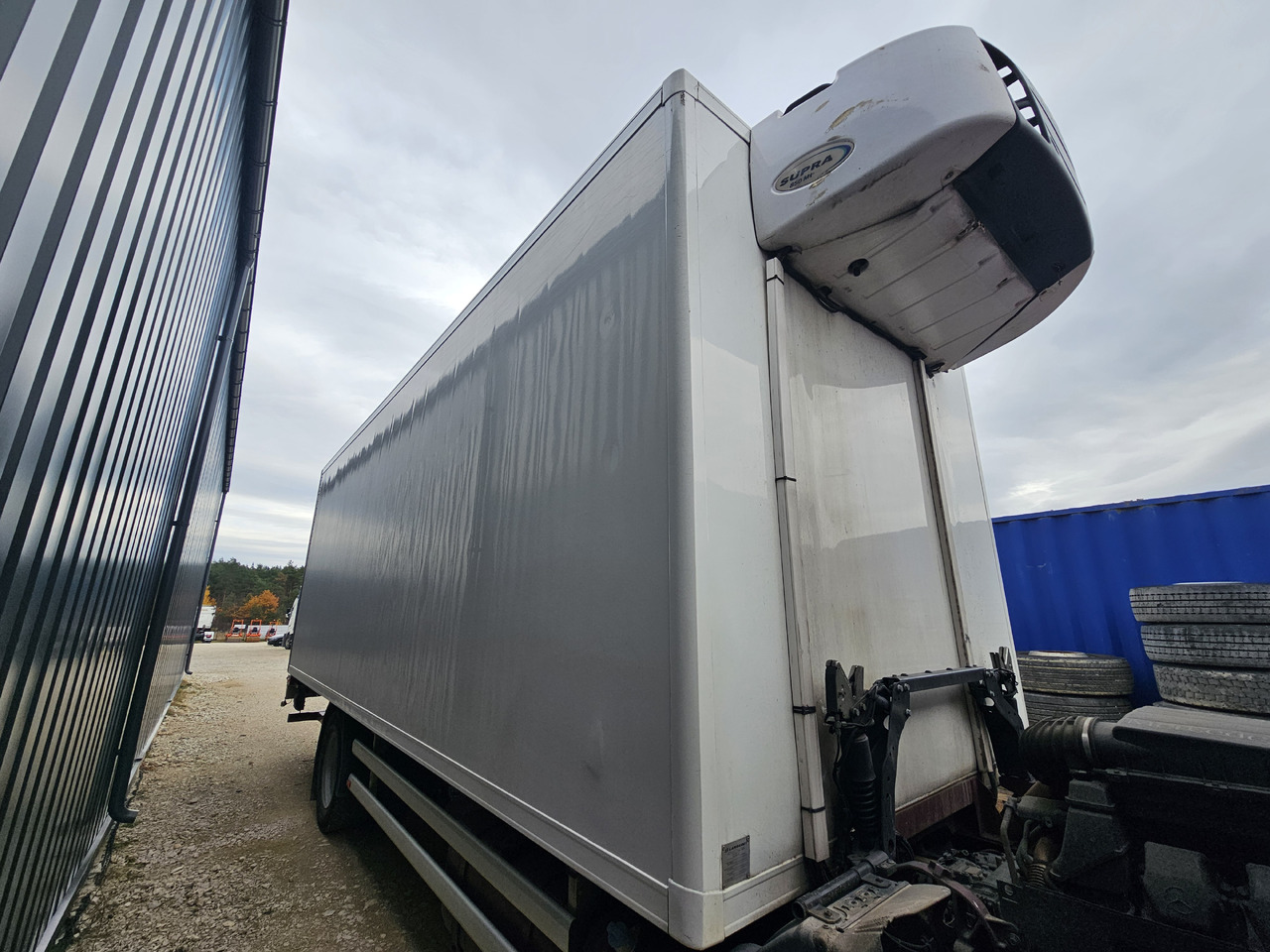 LAMBERET FRIGO BODY / CARRIER SUPRA 850MT / TAIL LIFT ZEPRO Z155 MA + REMOTE - Veksellad - kølevogn: billede 5 LAMBERET FRIGO BODY / CARRIER SUPRA 850MT / TAIL LIFT ZEPRO Z155 MA + REMOTE - Veksellad - kølevogn: billede 5