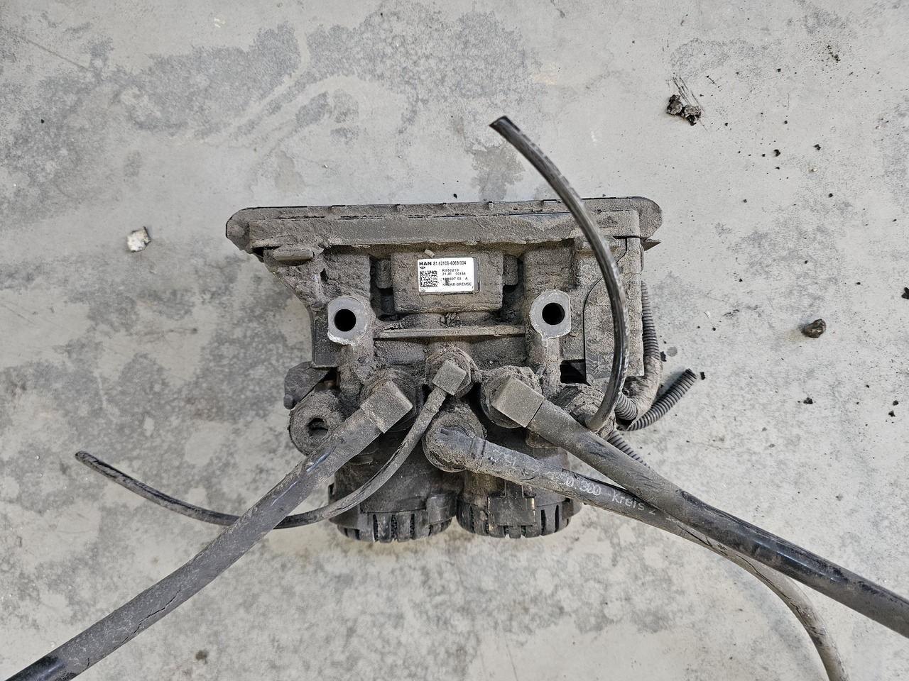 MAN TGS TGX / REAR EBS VALVE / 81521066069 - Bremseventil: billede 2 MAN TGS TGX / REAR EBS VALVE / 81521066069 - Bremseventil: billede 2