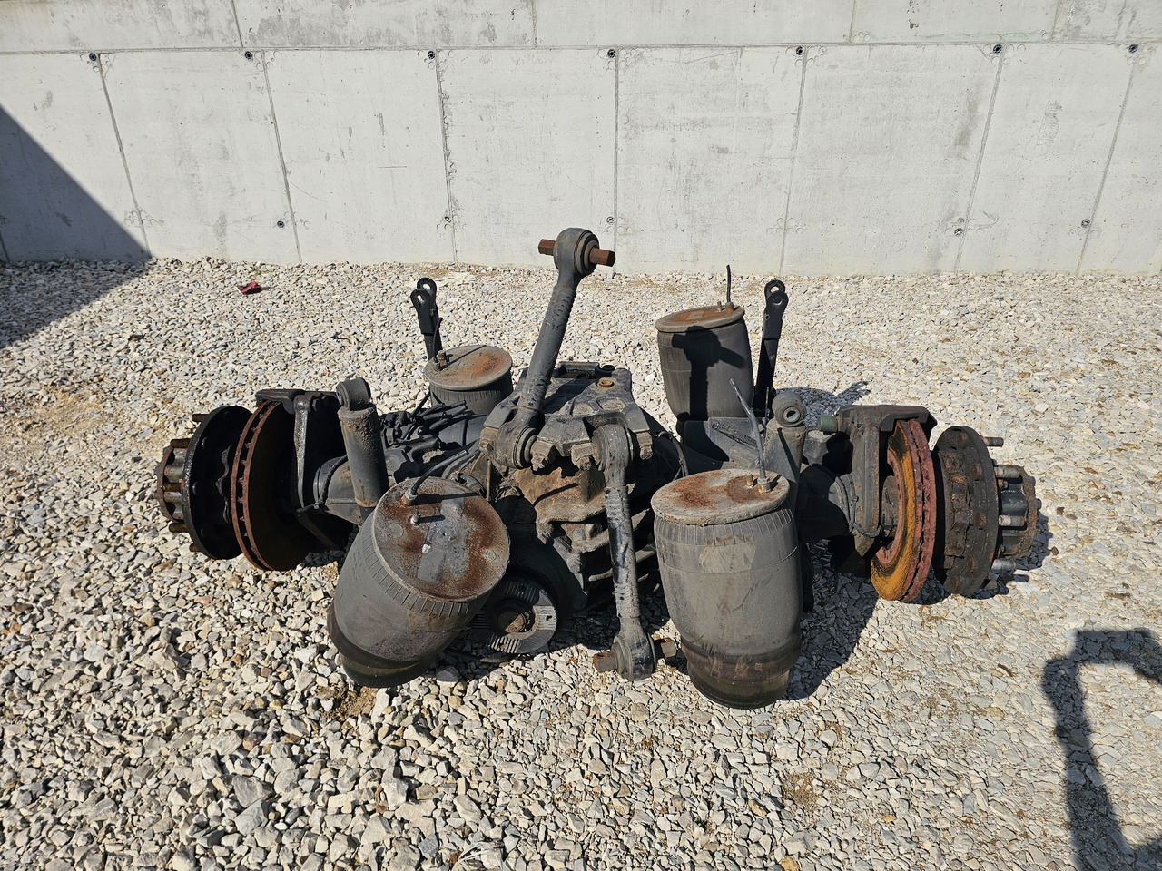 MAN TGX TGS EURO 6 / COMPLETE AXLE / HY-1350 / 38:15 - Bagaksel: billede 2 MAN TGX TGS EURO 6 / COMPLETE AXLE / HY-1350 / 38:15 - Bagaksel: billede 2