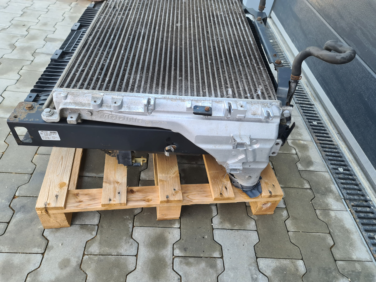 MERCEDES ATEGO ANTOS / EURO 6 / COOLER SET / INTERCOOLER / WATER COOLER / WORLDWIDE DELIVERY - Køler: billede 5 MERCEDES ATEGO ANTOS / EURO 6 / COOLER SET / INTERCOOLER / WATER COOLER / WORLDWIDE DELIVERY - Køler: billede 5