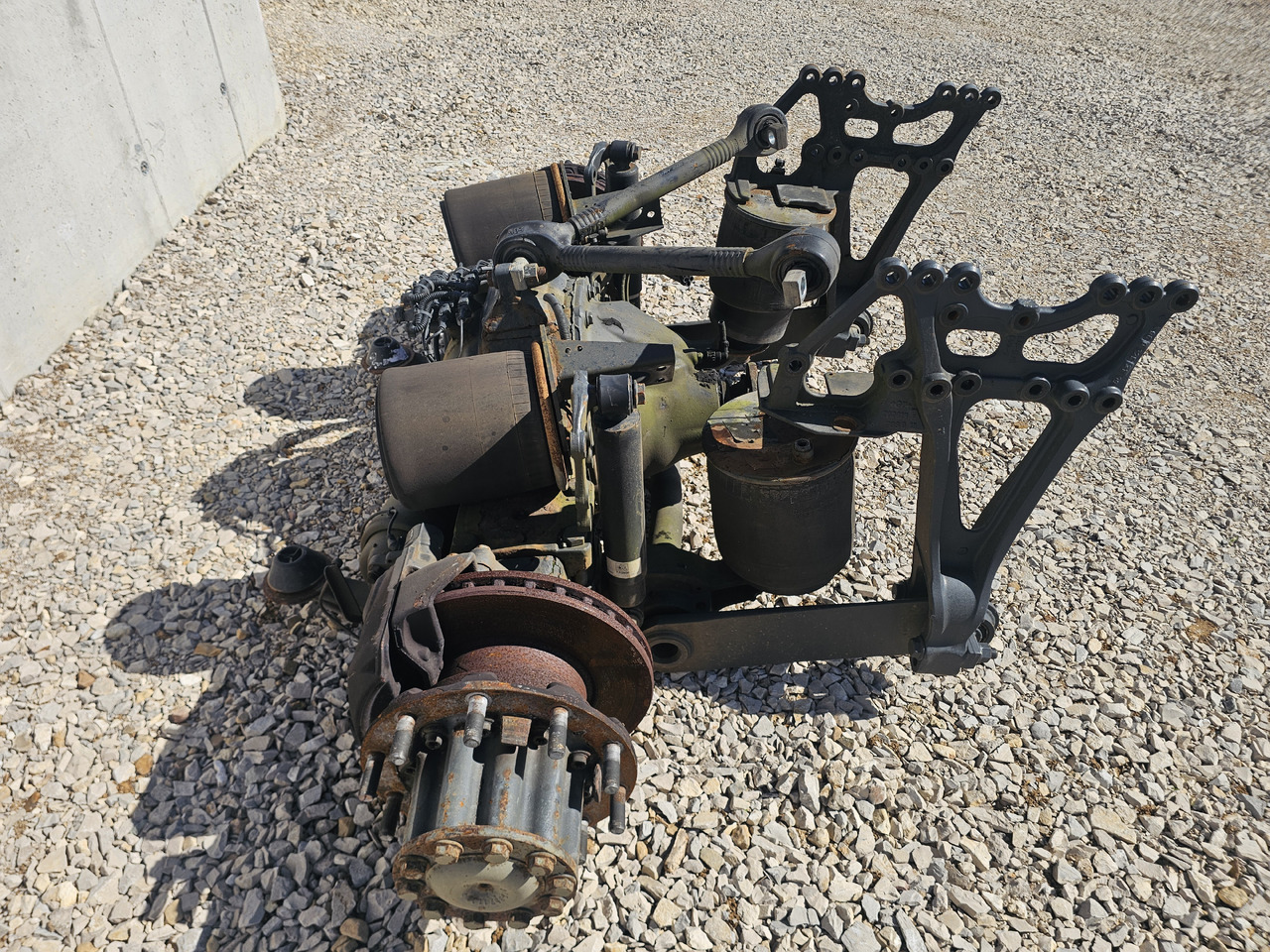 MERCEDES-BENZ ACTROS MP4 / COMPLETE REAR AXLE / R440 /RATIO: 2.733 - Bagaksel: billede 2 MERCEDES-BENZ ACTROS MP4 / COMPLETE REAR AXLE / R440 /RATIO: 2.733 - Bagaksel: billede 2