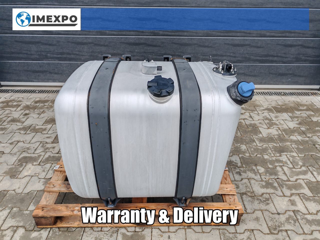 MERCEDES-BENZ ACTROS MP4 / FUEL & ADBLUE TANK / 300L - Brændstoftank: billede 1 MERCEDES-BENZ ACTROS MP4 / FUEL & ADBLUE TANK / 300L - Brændstoftank: billede 1