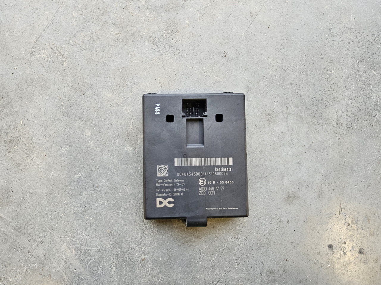 MERCEDES-BENZ ATEGO MP4 EURO 6 /CGW CENTRAL GATEWAY ECU / A0004461727 - Kontrol blok: billede 2 MERCEDES-BENZ ATEGO MP4 EURO 6 /CGW CENTRAL GATEWAY ECU / A0004461727 - Kontrol blok: billede 2