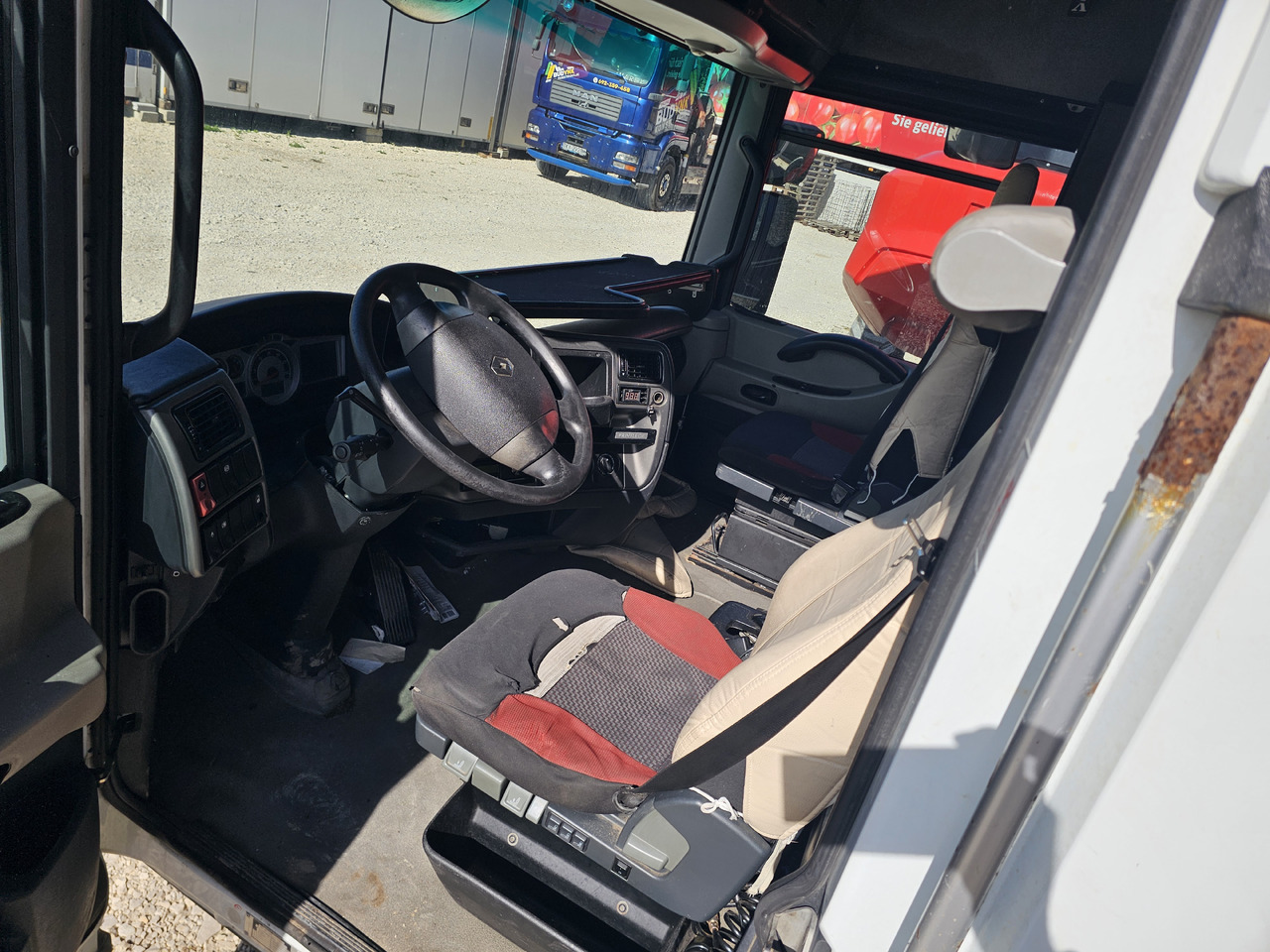 RENAULT MAGNUM DXI VEGA LIFT / COMPLETE CABINE - Førerhus: billede 5 RENAULT MAGNUM DXI VEGA LIFT / COMPLETE CABINE - Førerhus: billede 5