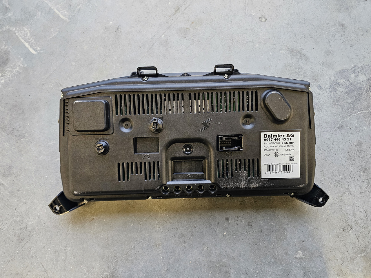 MERCEDES-BENZ ATEGO EURO 6 / DASHBOARD COUNTER / A9674464321 ZGS-001 - Reservedel: billede 3 MERCEDES-BENZ ATEGO EURO 6 / DASHBOARD COUNTER / A9674464321 ZGS-001 - Reservedel: billede 3