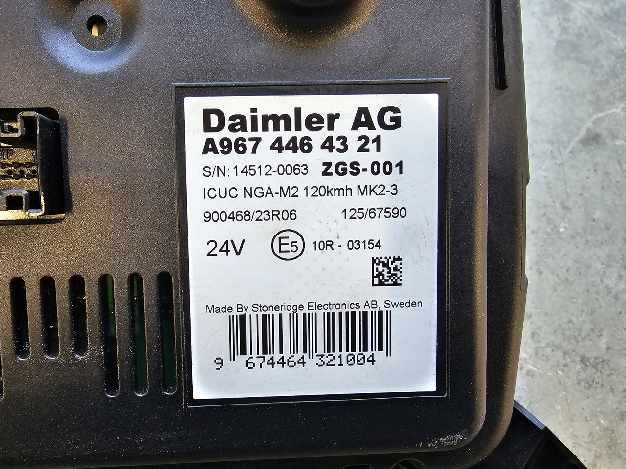 MERCEDES-BENZ ATEGO EURO 6 / DASHBOARD COUNTER / A9674464321 ZGS-001 - Reservedel: billede 4 MERCEDES-BENZ ATEGO EURO 6 / DASHBOARD COUNTER / A9674464321 ZGS-001 - Reservedel: billede 4