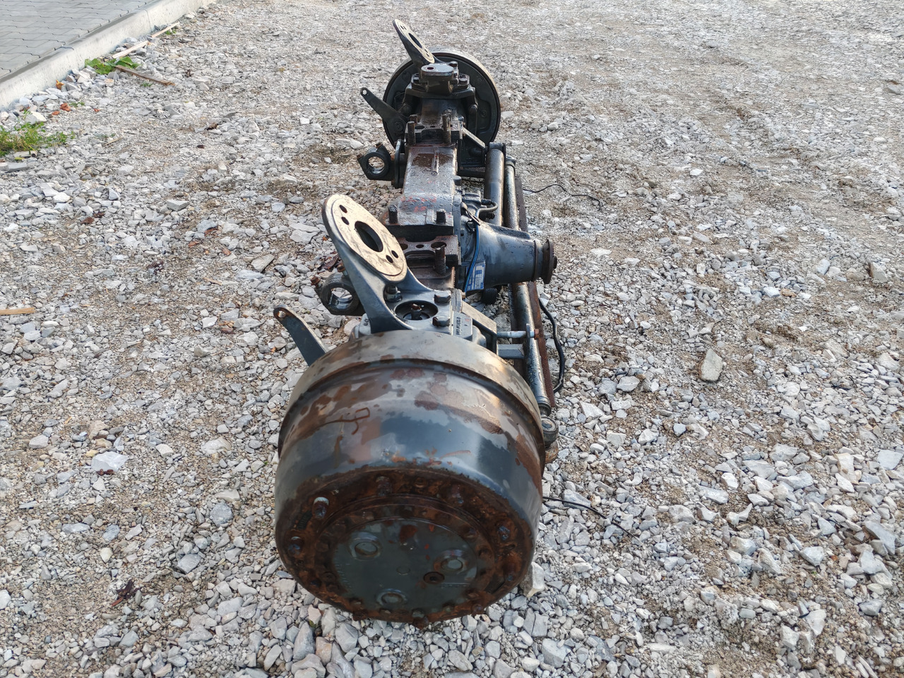 VOLVO FH FM FMX / FRONT DRIVE AXLE 4X4 6X6 / APL-9000 / RATIO: 6.89/2.07 - Foraksel: billede 3 VOLVO FH FM FMX / FRONT DRIVE AXLE 4X4 6X6 / APL-9000 / RATIO: 6.89/2.07 - Foraksel: billede 3