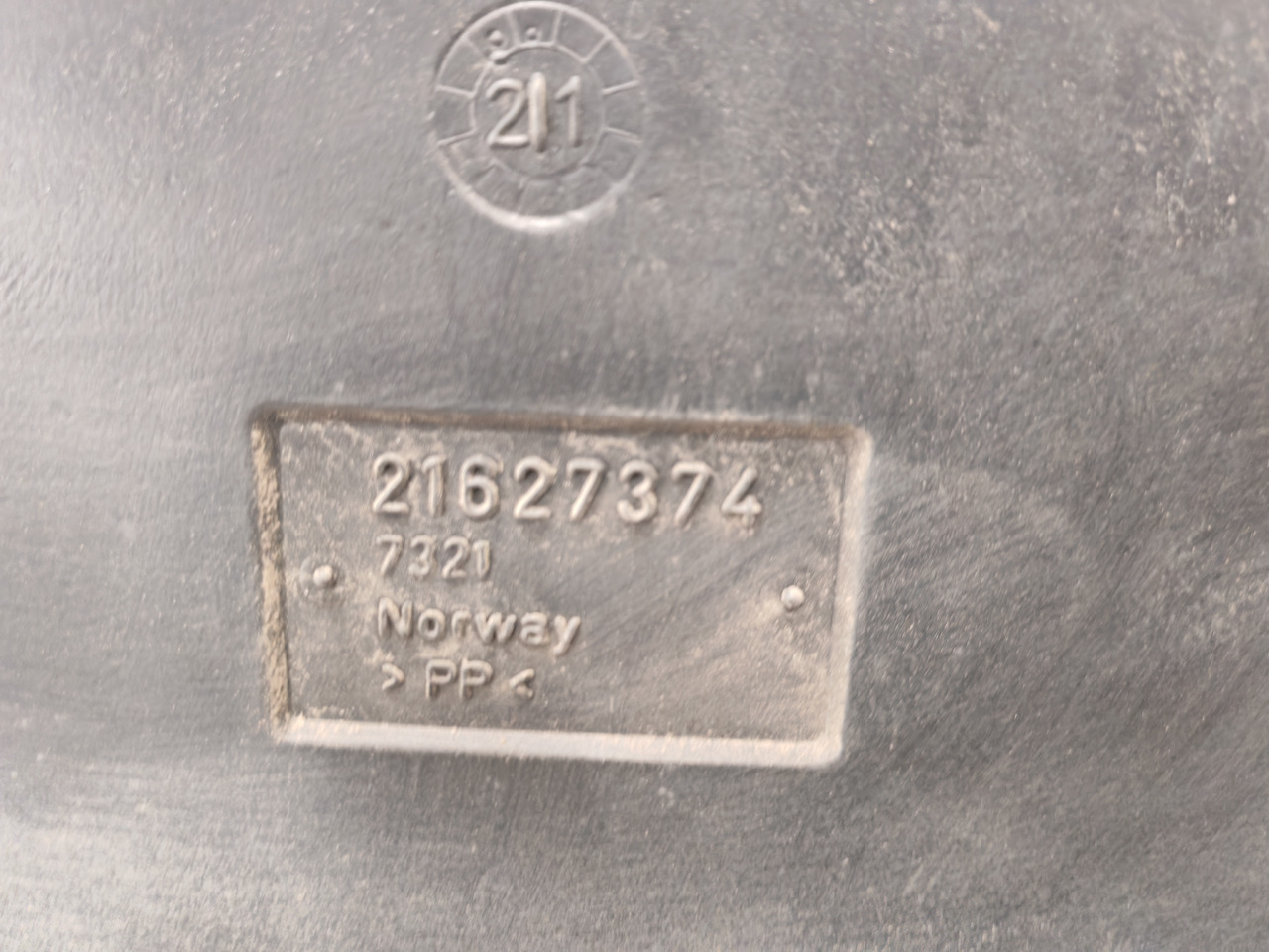 VOLVO FH5 FM5 / AIR FILTER INTAKE / 21627374 - Luftfilter: billede 3 VOLVO FH5 FM5 / AIR FILTER INTAKE / 21627374 - Luftfilter: billede 3