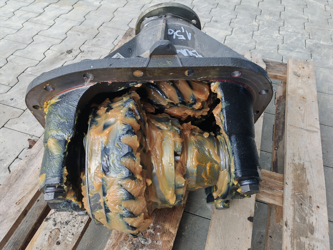 VOLVO RTH2610B / DS70H / RATIO: 1.56 16x25 / DIFFERENTIAL / NEW - Bagaksel: billede 3 VOLVO RTH2610B / DS70H / RATIO: 1.56 16x25 / DIFFERENTIAL / NEW - Bagaksel: billede 3