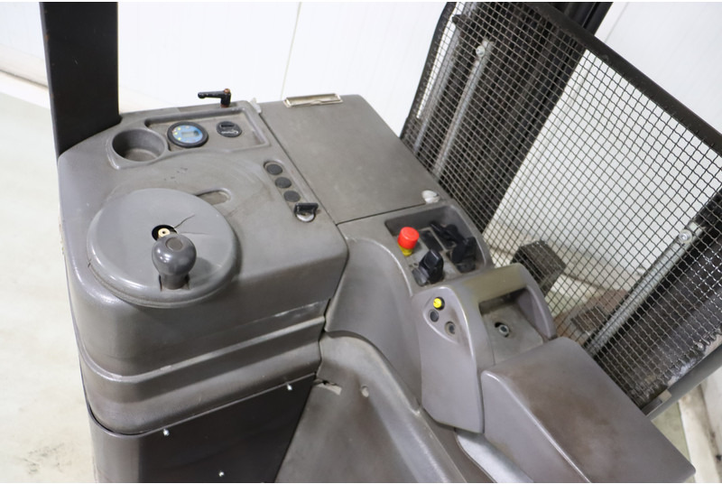 Nissan AJN160 - Reach truck: billede 2 Nissan AJN160 - Reach truck: billede 2