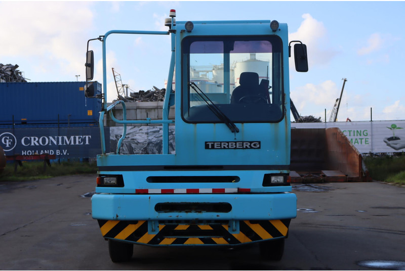 Terberg YT222 - Terminaltraktor: billede 2 Terberg YT222 - Terminaltraktor: billede 2