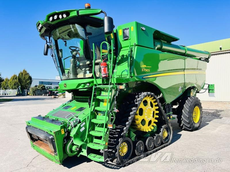 John Deere S790 - Mejetærsker: billede 1 John Deere S790 - Mejetærsker: billede 1