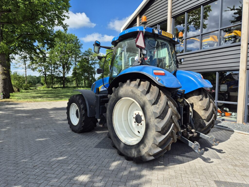 NEW HOLLAND T6080 - Traktor: billede 3 NEW HOLLAND T6080 - Traktor: billede 3