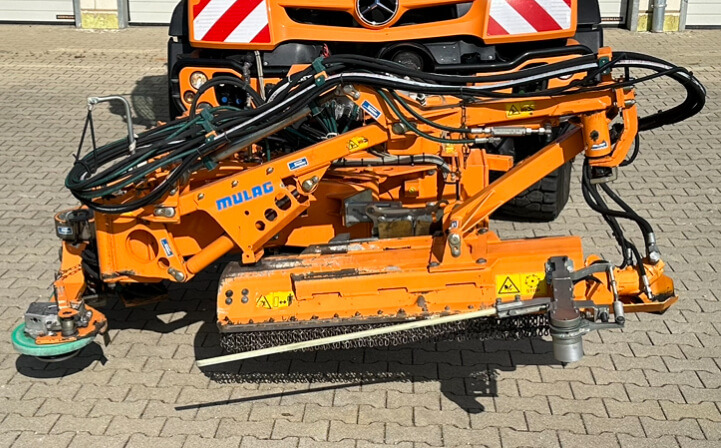 Unimog Leitpfostenausmähgerät / Randstreifenmähger - Armklipper: billede 1 Unimog Leitpfostenausmähgerät / Randstreifenmähger - Armklipper: billede 1