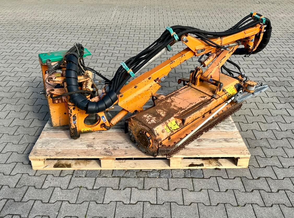 Unimog Randstreifenmulcher Mulag MRK 300 - Rabatklipper: billede 1 Unimog Randstreifenmulcher Mulag MRK 300 - Rabatklipper: billede 1