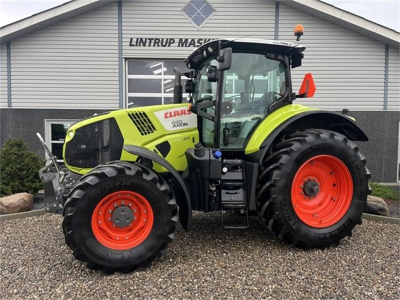 Claas Axion 830 med frontlift og front PTO - Traktor: billede 1 Claas Axion 830 med frontlift og front PTO - Traktor: billede 1
