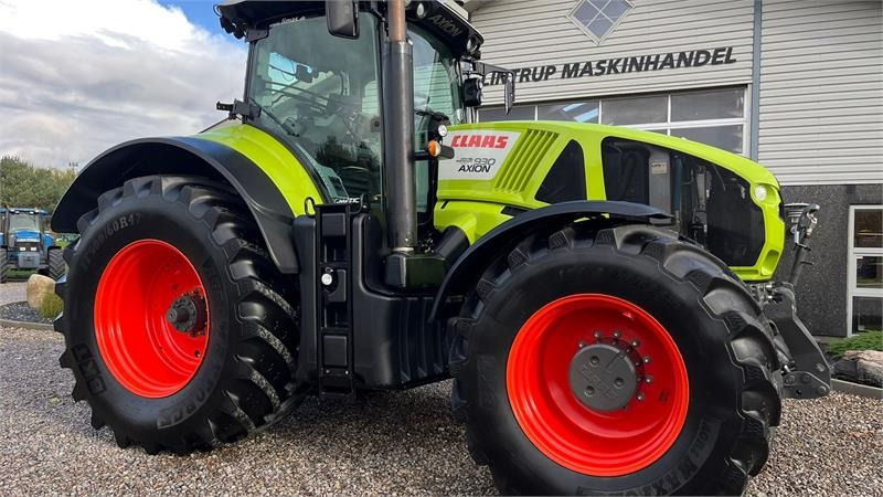 Claas Axion 930 CMatic Med næsten nye dæk, frontlift og - Traktor: billede 3 Claas Axion 930 CMatic Med næsten nye dæk, frontlift og - Traktor: billede 3