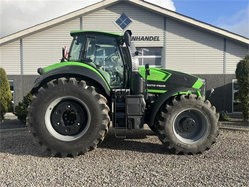 Deutz-fahr 9340 TTV WARRIOR, New and unused tractor - Traktor: billede 2 Deutz-fahr 9340 TTV WARRIOR, New and unused tractor - Traktor: billede 2