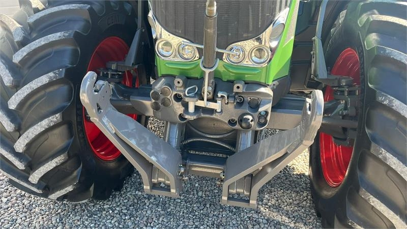 Fendt 828 Profi model. Meget flot traktor med nye fordæ - Traktor: billede 4 Fendt 828 Profi model. Meget flot traktor med nye fordæ - Traktor: billede 4