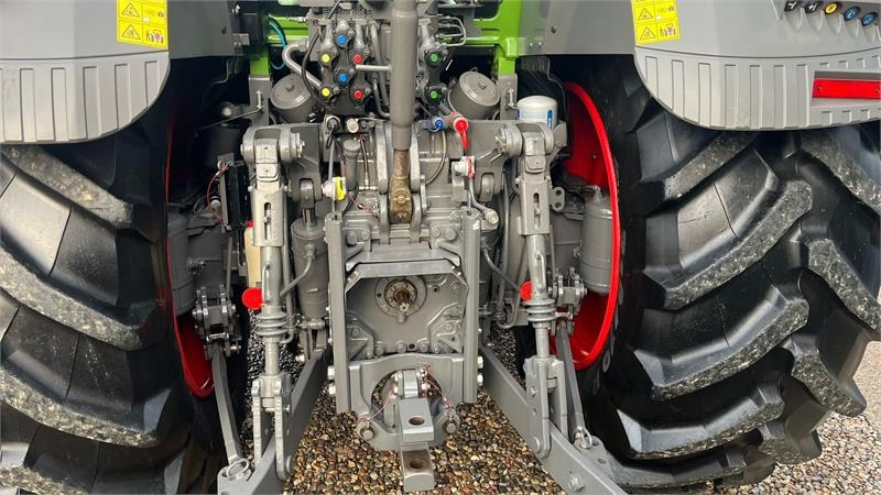 Fendt 933 Vario Profi Plus S4 med frontlift - Traktor: billede 5 Fendt 933 Vario Profi Plus S4 med frontlift - Traktor: billede 5
