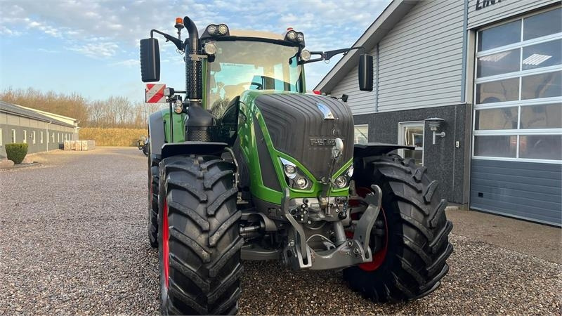 Leje en Fendt 933 Vario Profi Plus S4 med frontlift  Fendt 933 Vario Profi Plus S4 med frontlift: billede 21