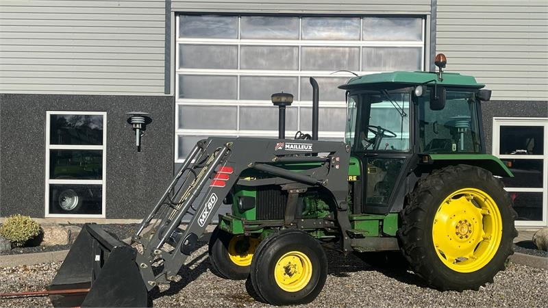 John Deere 2850 Med frontlæsser - Traktor: billede 1 John Deere 2850 Med frontlæsser - Traktor: billede 1