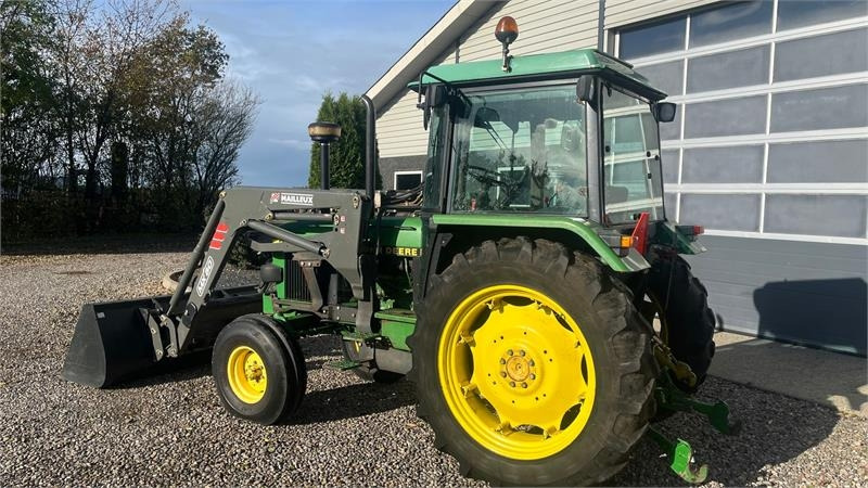 John Deere 2850 Med frontlæsser - Traktor: billede 3 John Deere 2850 Med frontlæsser - Traktor: billede 3