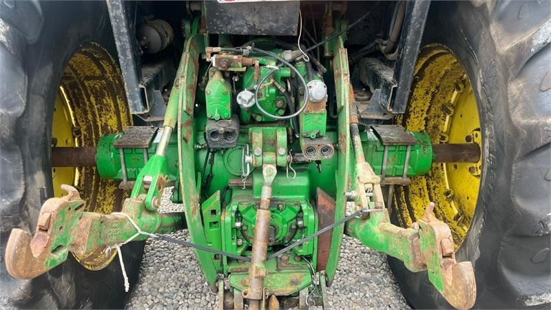 John Deere 4450 med 7,6L motor - Traktor: billede 4 John Deere 4450 med 7,6L motor - Traktor: billede 4