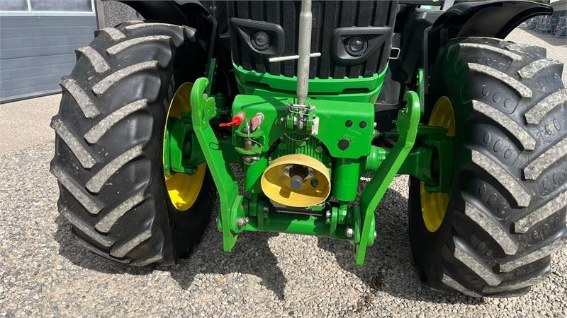 John Deere 6175R Med frontlift og frontPTO samt luft anlæg  - Traktor: billede 4 John Deere 6175R Med frontlift og frontPTO samt luft anlæg  - Traktor: billede 4