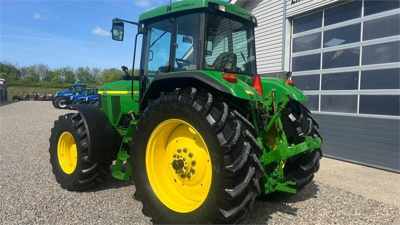 John Deere 7710 8.1L motor, store hjul og frontlift. En ejere - Traktor: billede 3 John Deere 7710 8.1L motor, store hjul og frontlift. En ejere - Traktor: billede 3