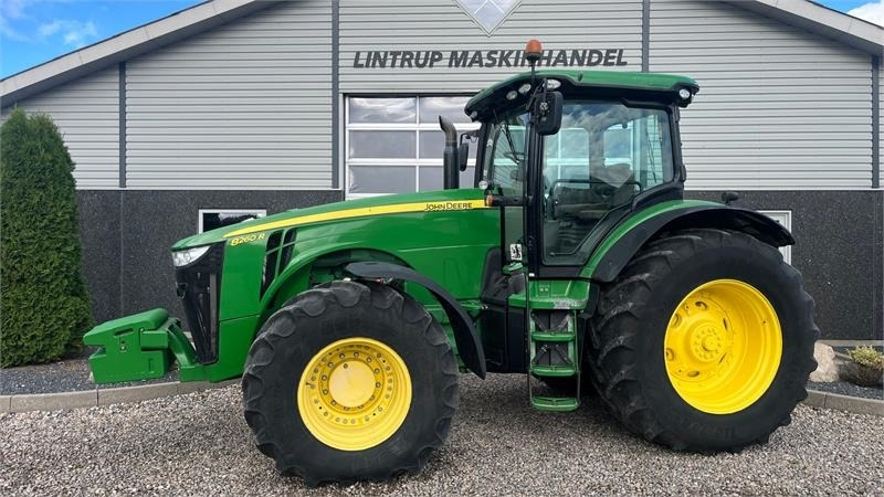 John Deere 8260R  - Traktor: billede 1 John Deere 8260R  - Traktor: billede 1