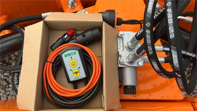 Limas Vario SHL 300 Med lys  - Sneplov for Landbrugsmaskine: billede 2 Limas Vario SHL 300 Med lys  - Sneplov for Landbrugsmaskine: billede 2