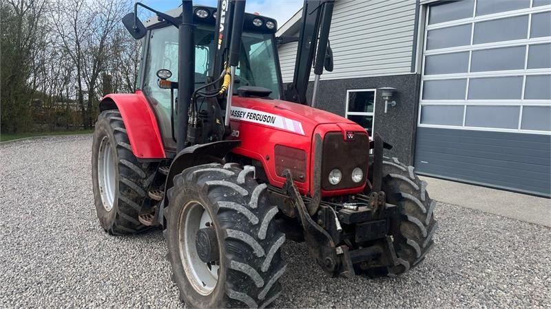 Leje en Massey Ferguson 6480 Dyna 4 Med frontlift og frontlæsser  Massey Ferguson 6480 Dyna 4 Med frontlift og frontlæsser: billede 17