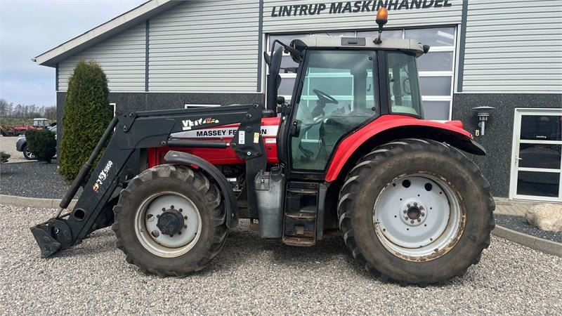 Leje en Massey Ferguson 6480 Dyna 4 Med frontlift og frontlæsser  Massey Ferguson 6480 Dyna 4 Med frontlift og frontlæsser: billede 11