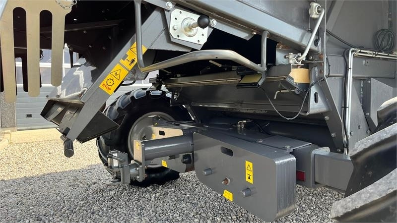 Massey Ferguson 7370 BETA. Gårdmaskine med kun 1080 motortimer. Me - Mejetærsker: billede 5 Massey Ferguson 7370 BETA. Gårdmaskine med kun 1080 motortimer. Me - Mejetærsker: billede 5