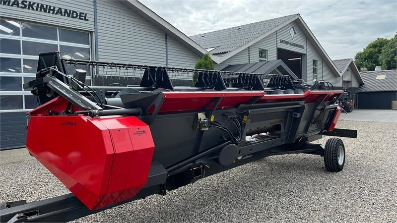 Massey Ferguson 7370 BETA. Gårdmaskine med kun 1080 motortimer. Me - Mejetærsker: billede 3 Massey Ferguson 7370 BETA. Gårdmaskine med kun 1080 motortimer. Me - Mejetærsker: billede 3