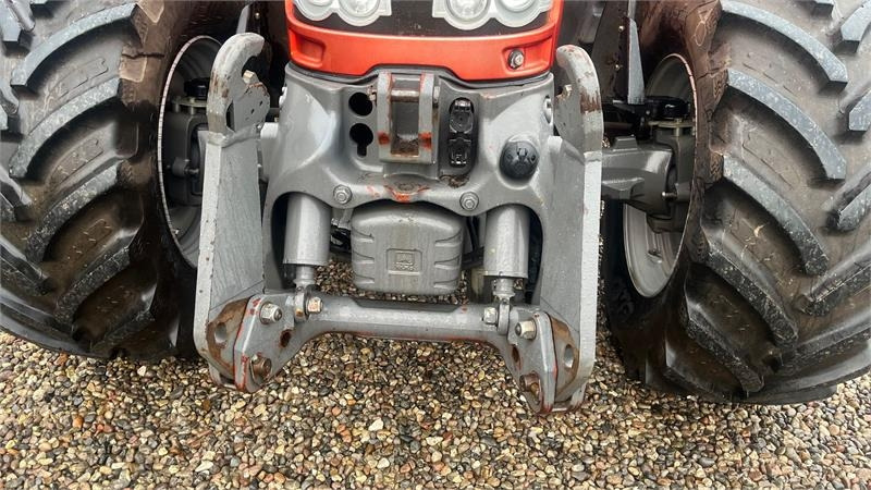 Massey Ferguson 7626 Dyna 6 Med frontlift og Special Metallic lak - Traktor: billede 4 Massey Ferguson 7626 Dyna 6 Med frontlift og Special Metallic lak - Traktor: billede 4