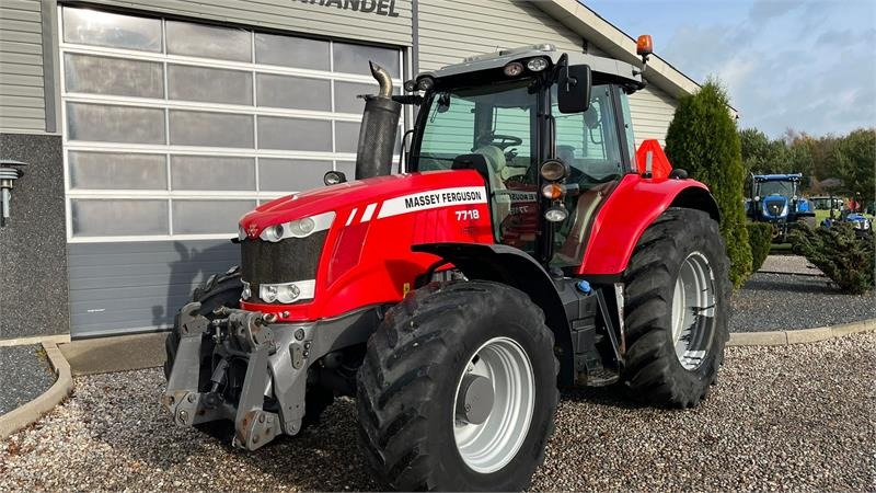 Massey Ferguson 7718 Dyna VT Med frontlift og frontPTO - Traktor: billede 2 Massey Ferguson 7718 Dyna VT Med frontlift og frontPTO - Traktor: billede 2