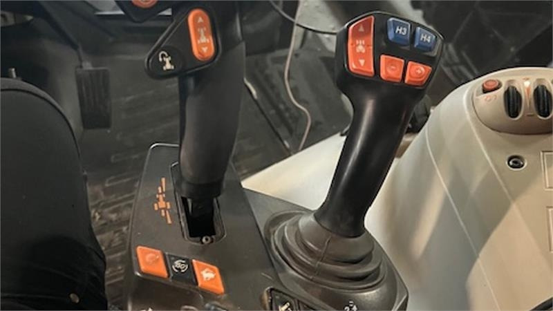 Traktor Massey Ferguson 7726 S DynaVT Med front læsser. Læsser er meget li: billede 8 Traktor Massey Ferguson 7726 S DynaVT Med front læsser. Læsser er meget li: billede 8