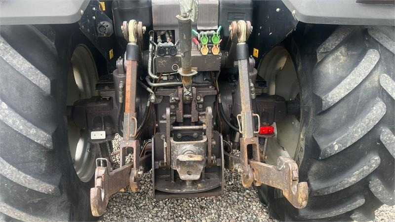 Massey Ferguson 8120 DYNA 4 Med frontlift - Traktor: billede 5 Massey Ferguson 8120 DYNA 4 Med frontlift - Traktor: billede 5