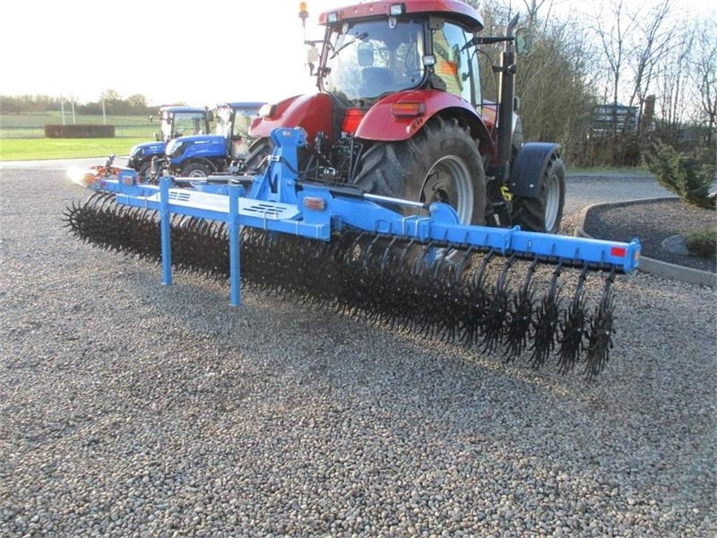 Harve Namyslo Vajoo 660 Hydraulisk opklap og LED lys: billede 7 Harve Namyslo Vajoo 660 Hydraulisk opklap og LED lys: billede 7