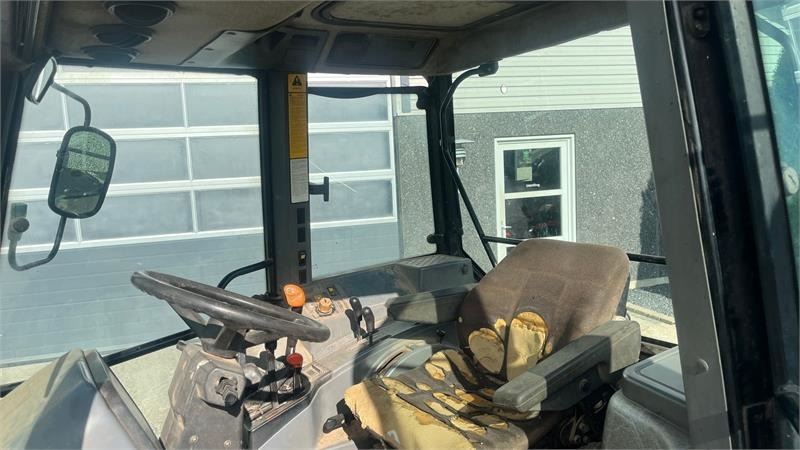 New Holland 5640 SL Dualpower - Traktor: billede 5 New Holland 5640 SL Dualpower - Traktor: billede 5