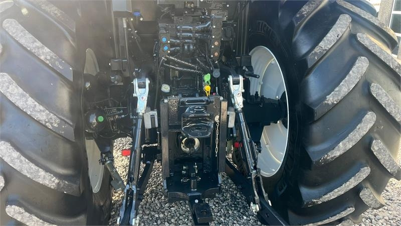 New Holland T6.165 AutoCommannd med frontlift - Traktor: billede 5 New Holland T6.165 AutoCommannd med frontlift - Traktor: billede 5